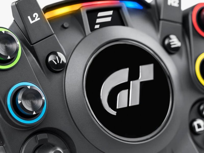 Fanatec представила первый официальный аксессуар для Gran Turismo 7